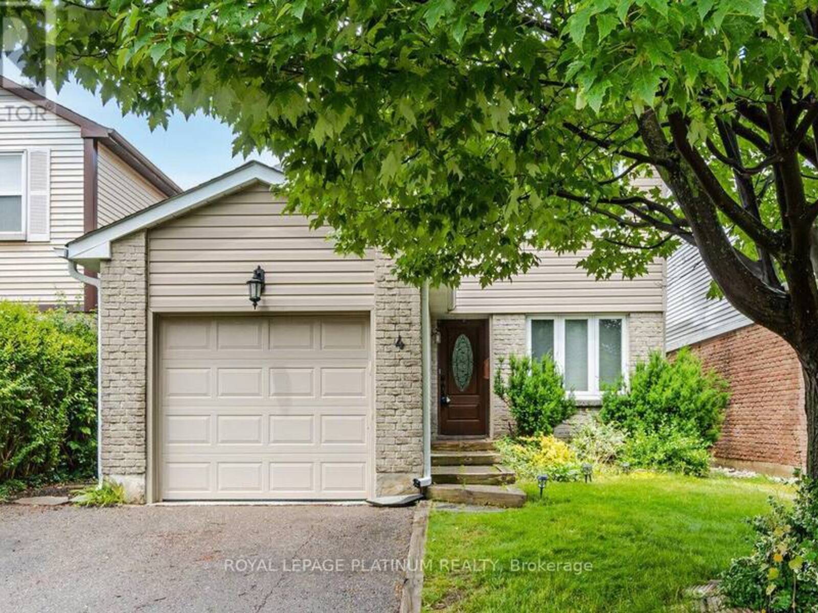 4 MAYFAIR CRESCENT, Brampton, Ontario L6S 3N4