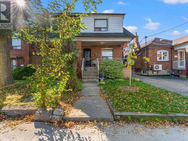 17 BELGRAVIA AVENUE Toronto Ontario, M6E 2M4