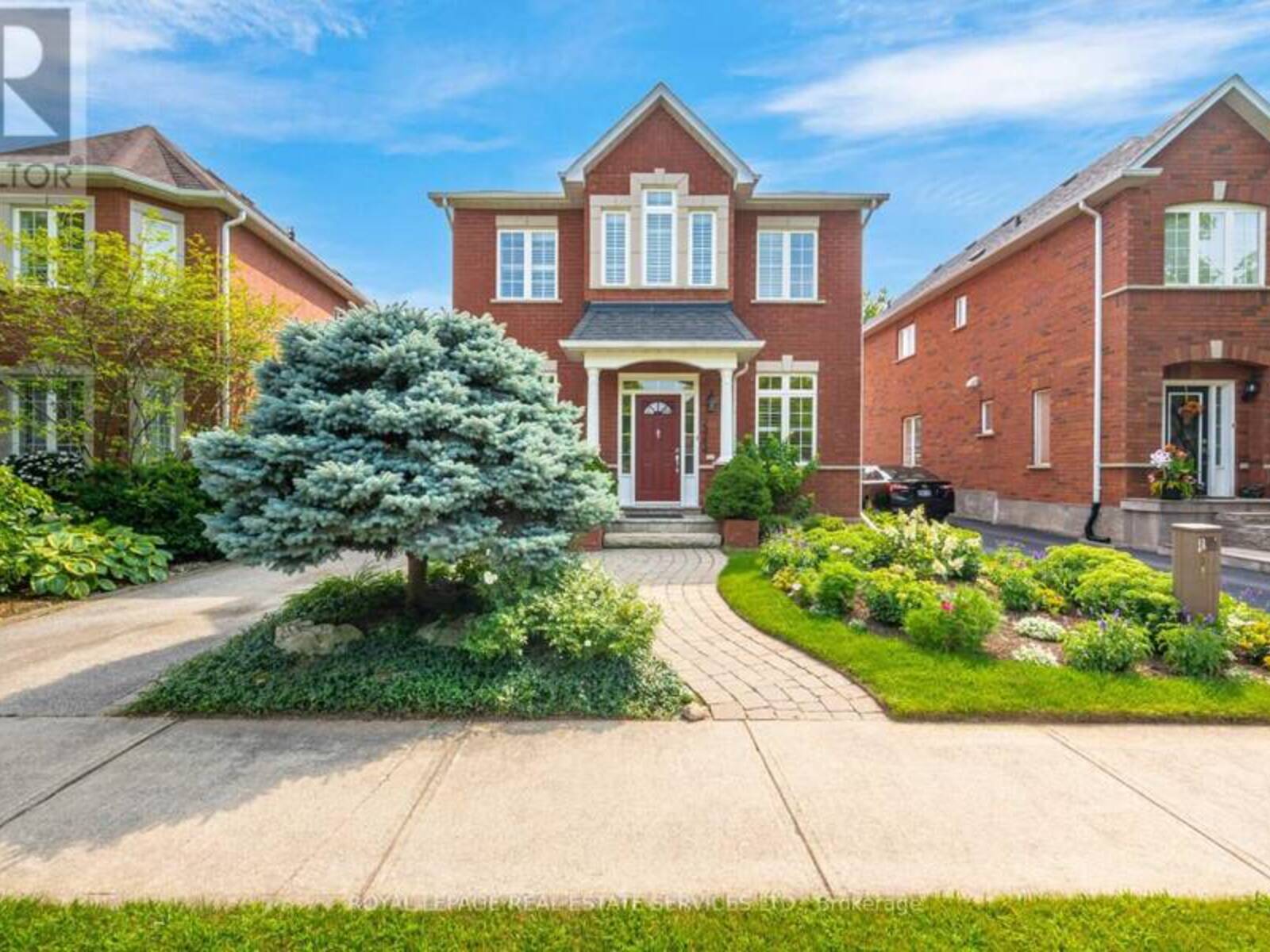 2484 CAPILANO CRESCENT, Oakville, Ontario L6H 6L4