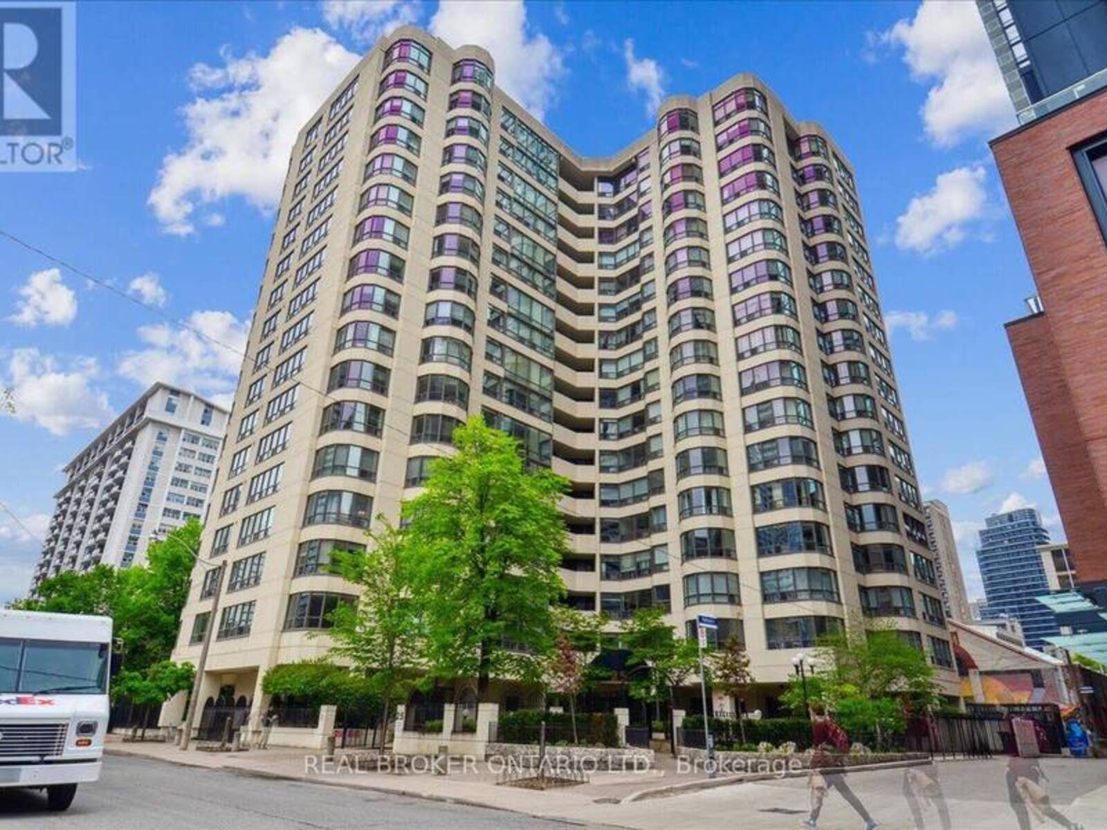 409 - 25 MAITLAND STREET, Toronto, Ontario M4Y 2W1