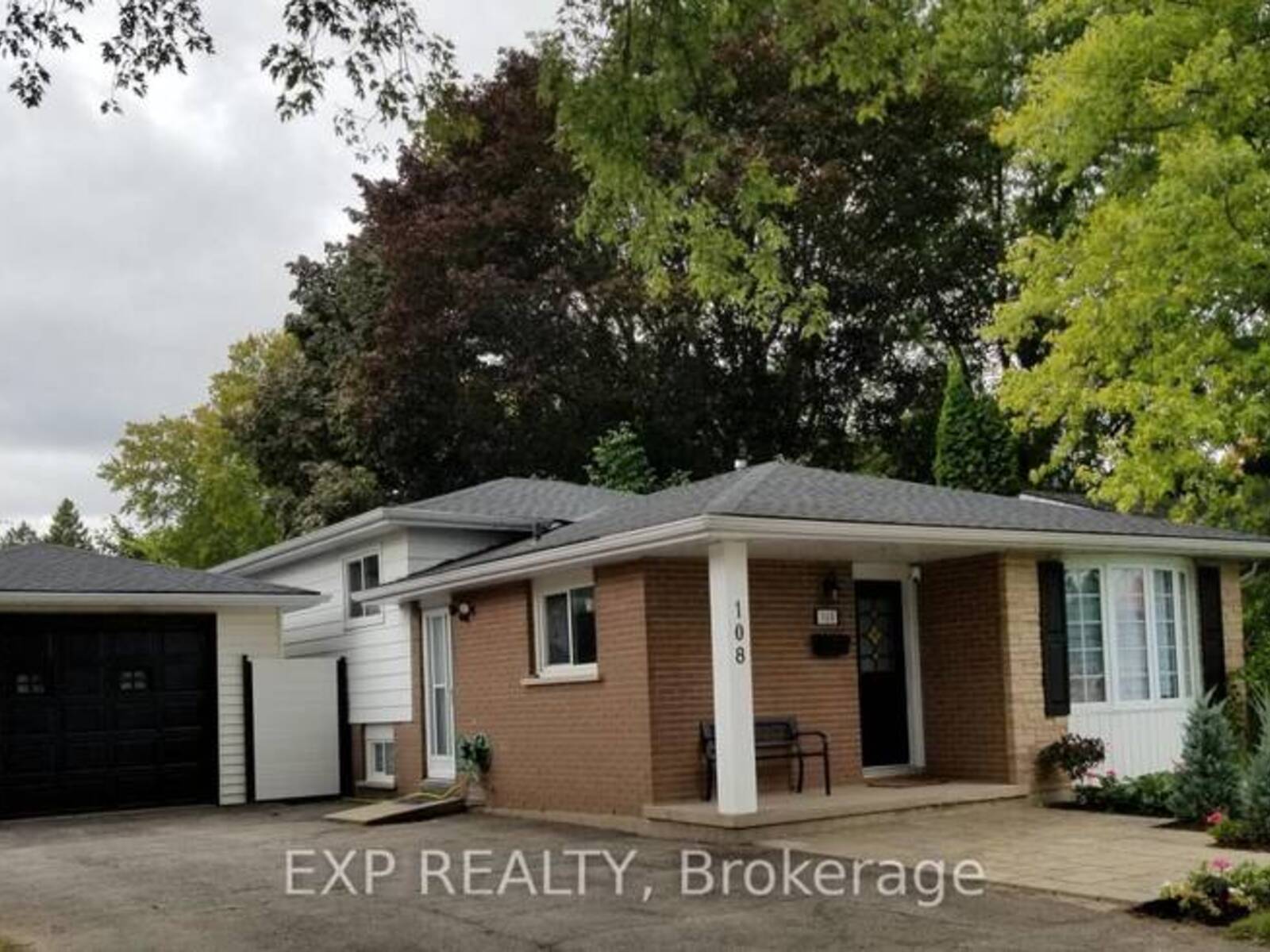 108 WINDSOR DRIVE, Brockville, Ontario K6V 3H6