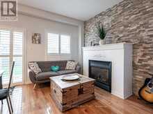 2 BARNWOOD DRIVE | Richmond Hill Ontario | Slide Image Nine