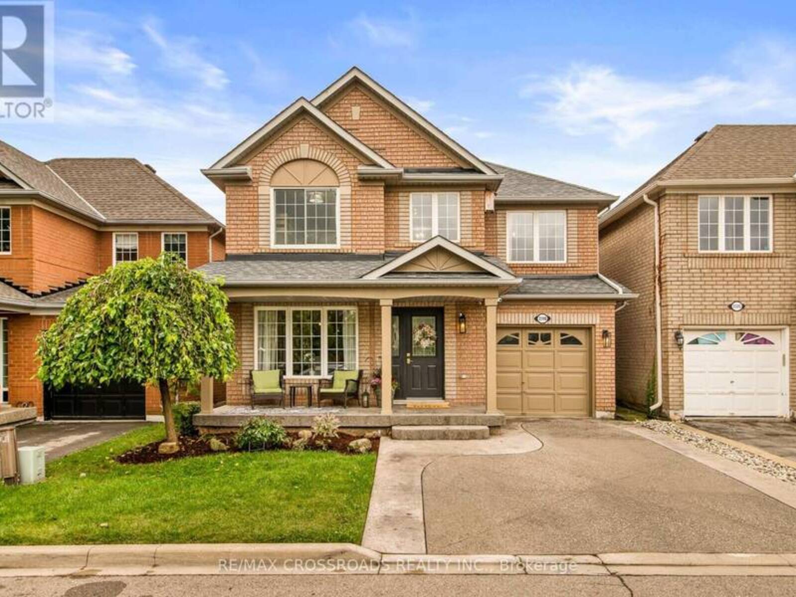 2318 PROUDFOOT TRAIL W, Oakville, Ontario L6M 3Y2