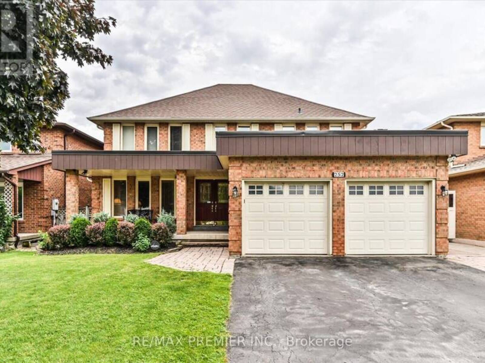 252 TRITON AVENUE, Vaughan, Ontario L4L 6R1