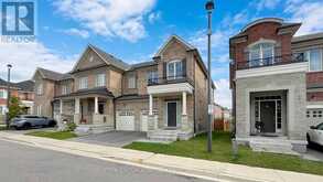 11 THORNAPPLE LANE | Richmond Hill Ontario | Slide Image Two