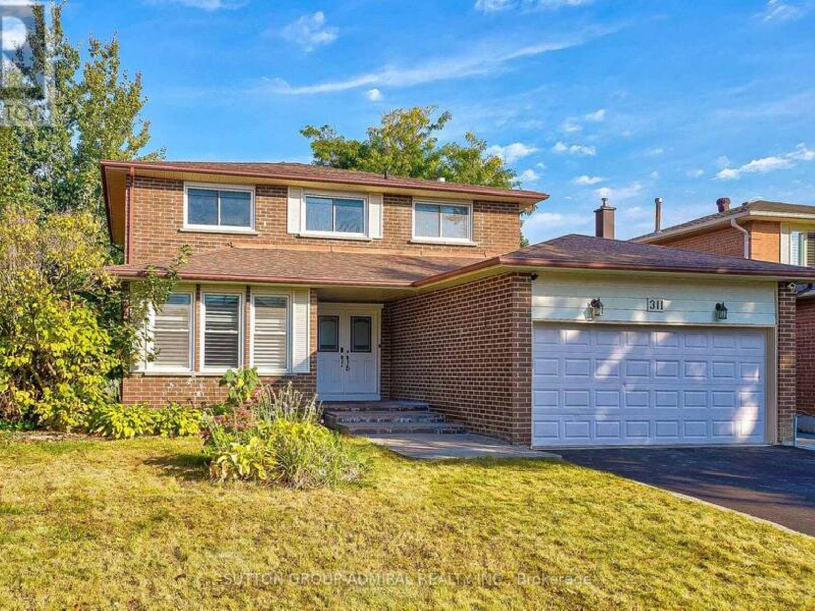 311 BUCKINGHAM ROAD, Newmarket, Ontario L3Y 6K6