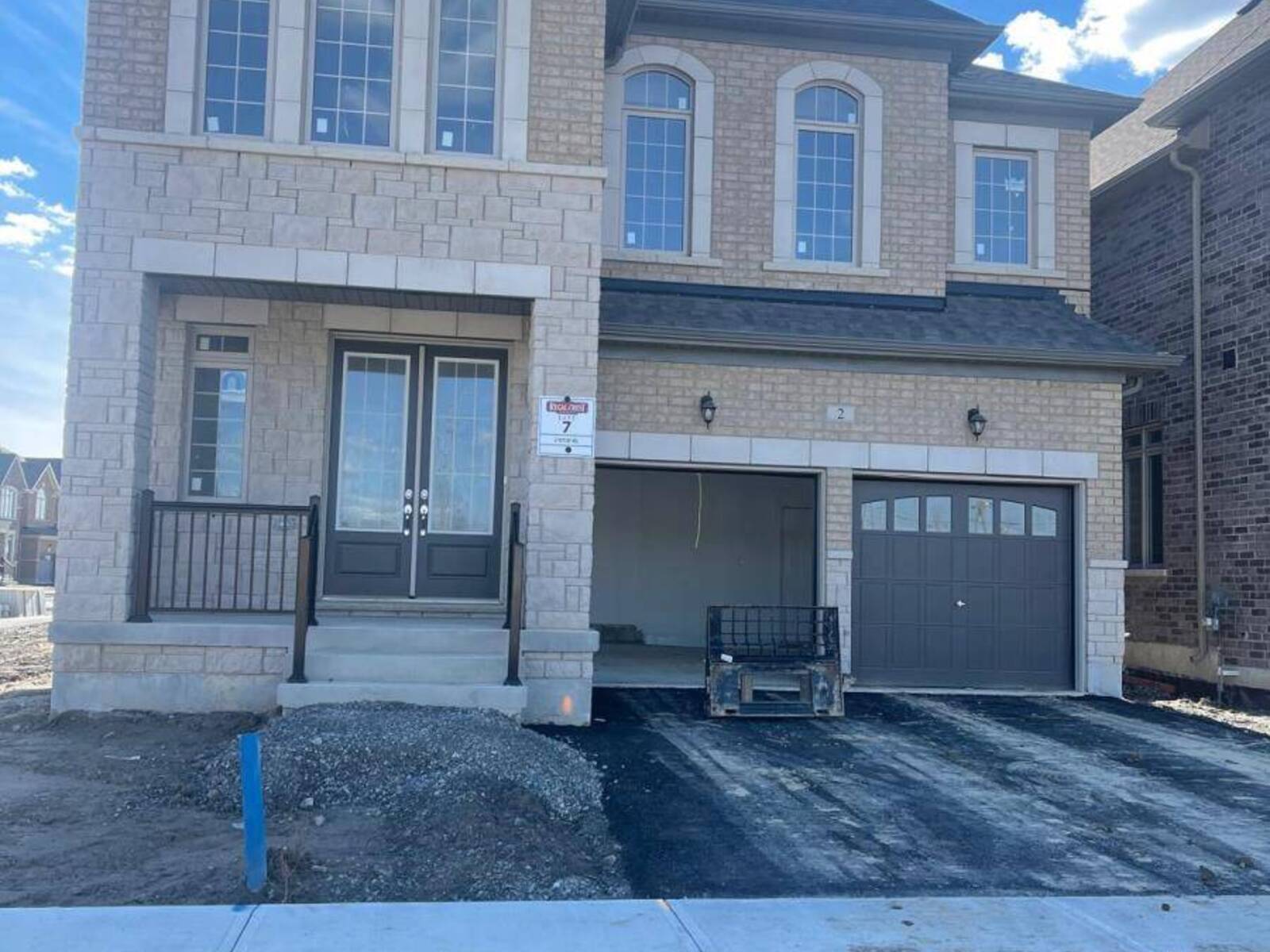 2 TETLEY ROAD, Brampton, Ontario L6R 0B8