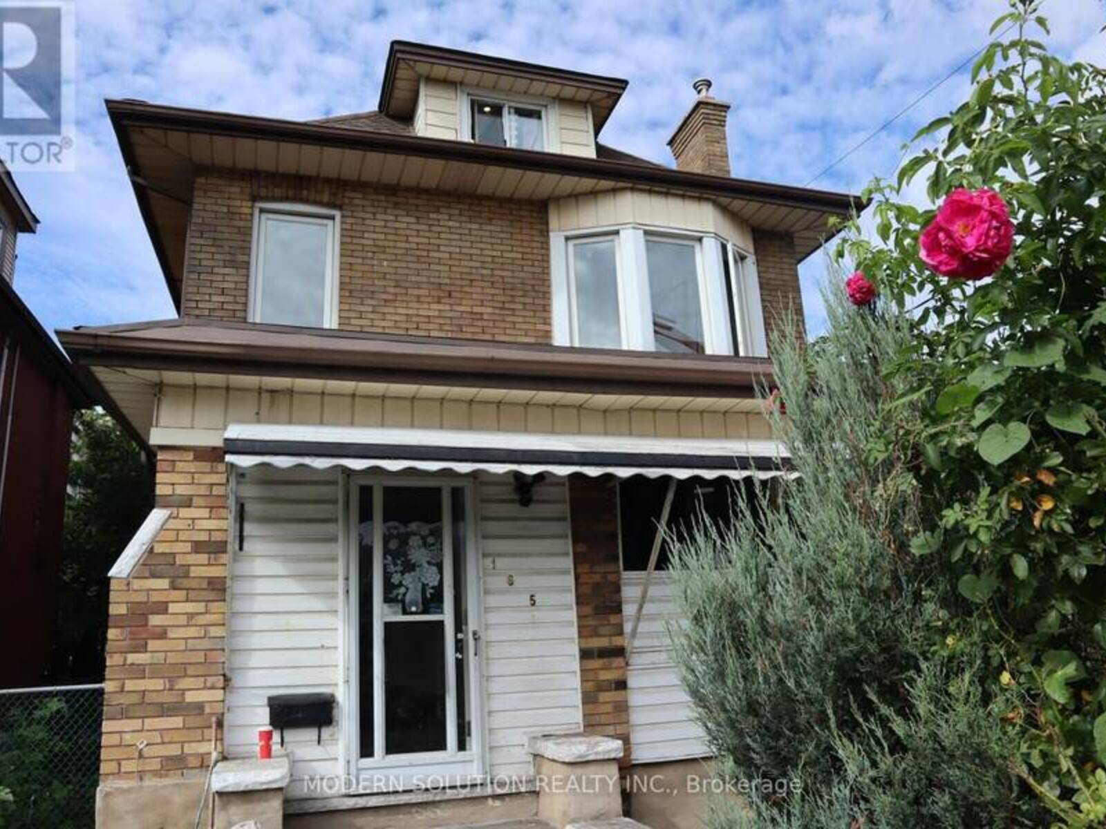 165 STIRTON STREET, Hamilton, Ontario L8L 6G5