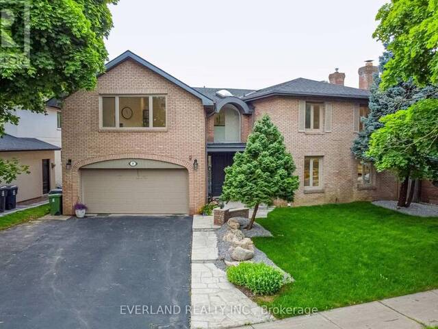 8 ELLIOTWOOD COURT Toronto Ontario, M2L 2P9