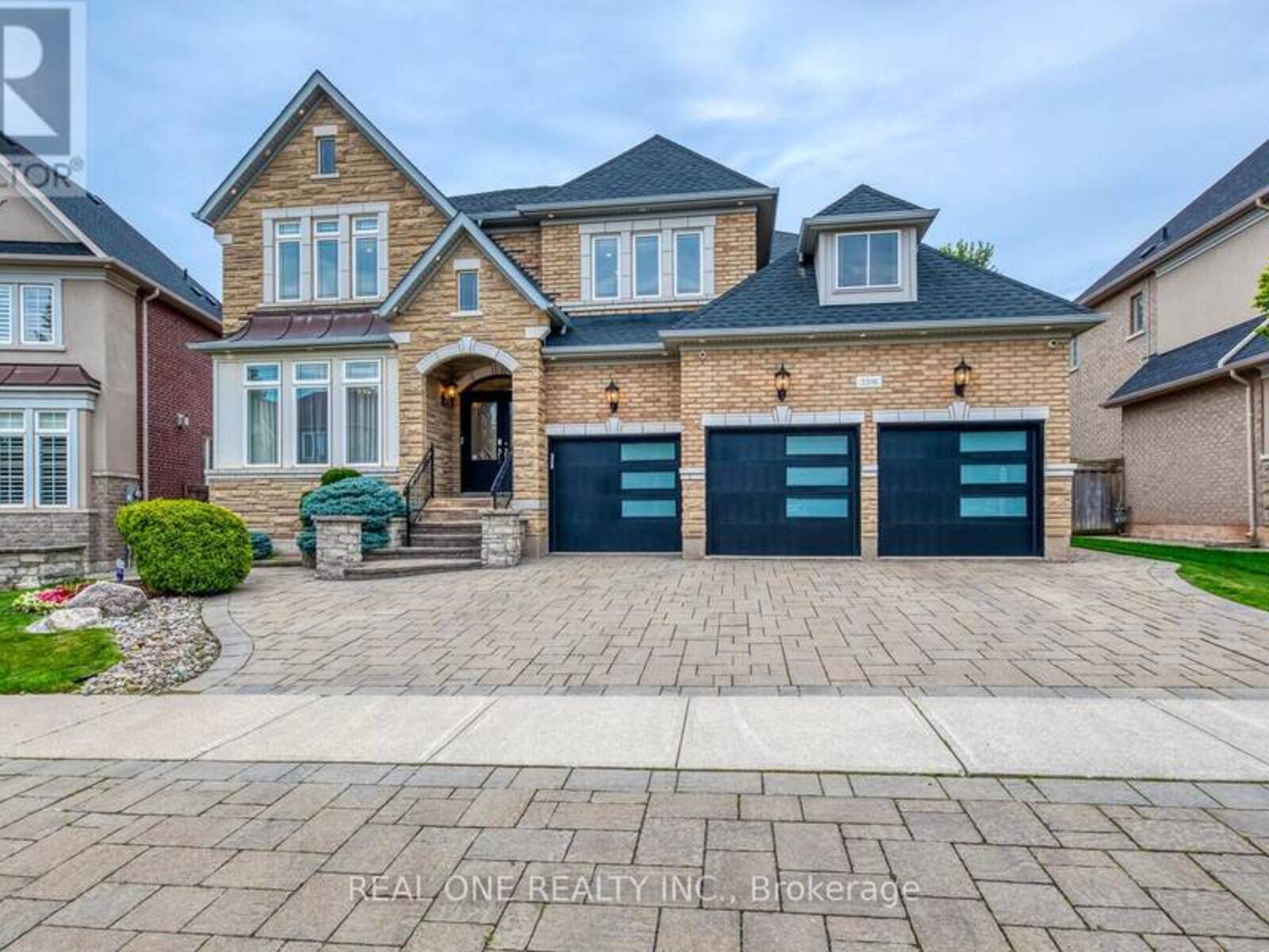 2316 DELNICE DRIVE, Oakville, Ontario L6H 0A9