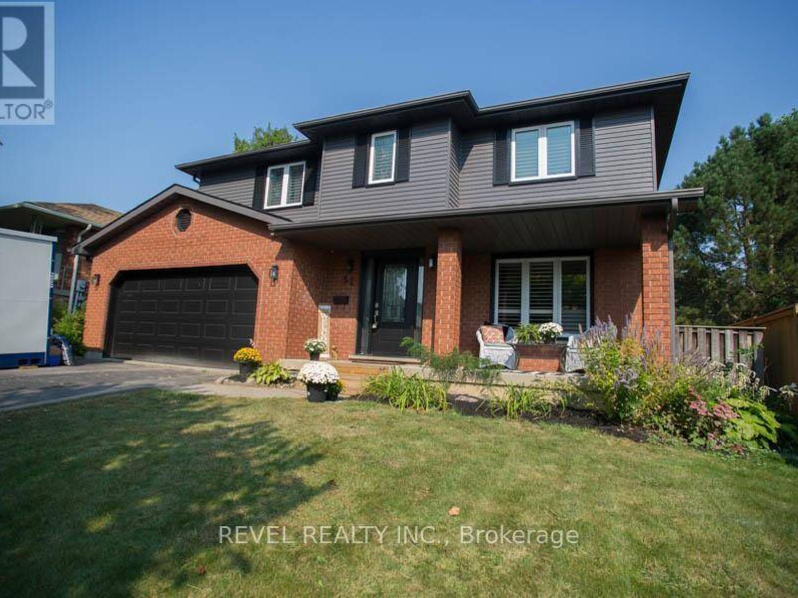 52 BECKETT DRIVE, Brantford, Ontario N3T 6G2