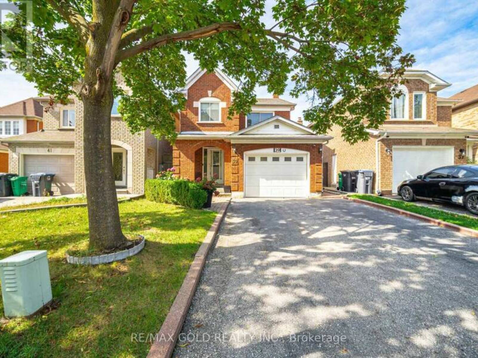 39 HORNED OWL DRIVE, Brampton, Ontario L6R 1C6