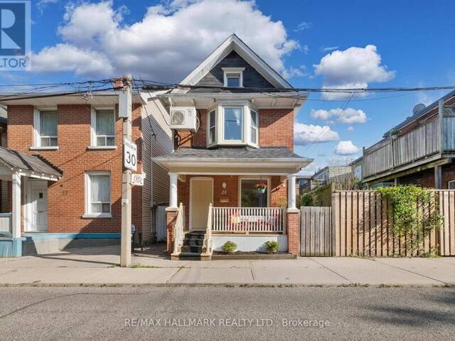 25 NORWOOD TERRACE Toronto Ontario, M4E 2H2