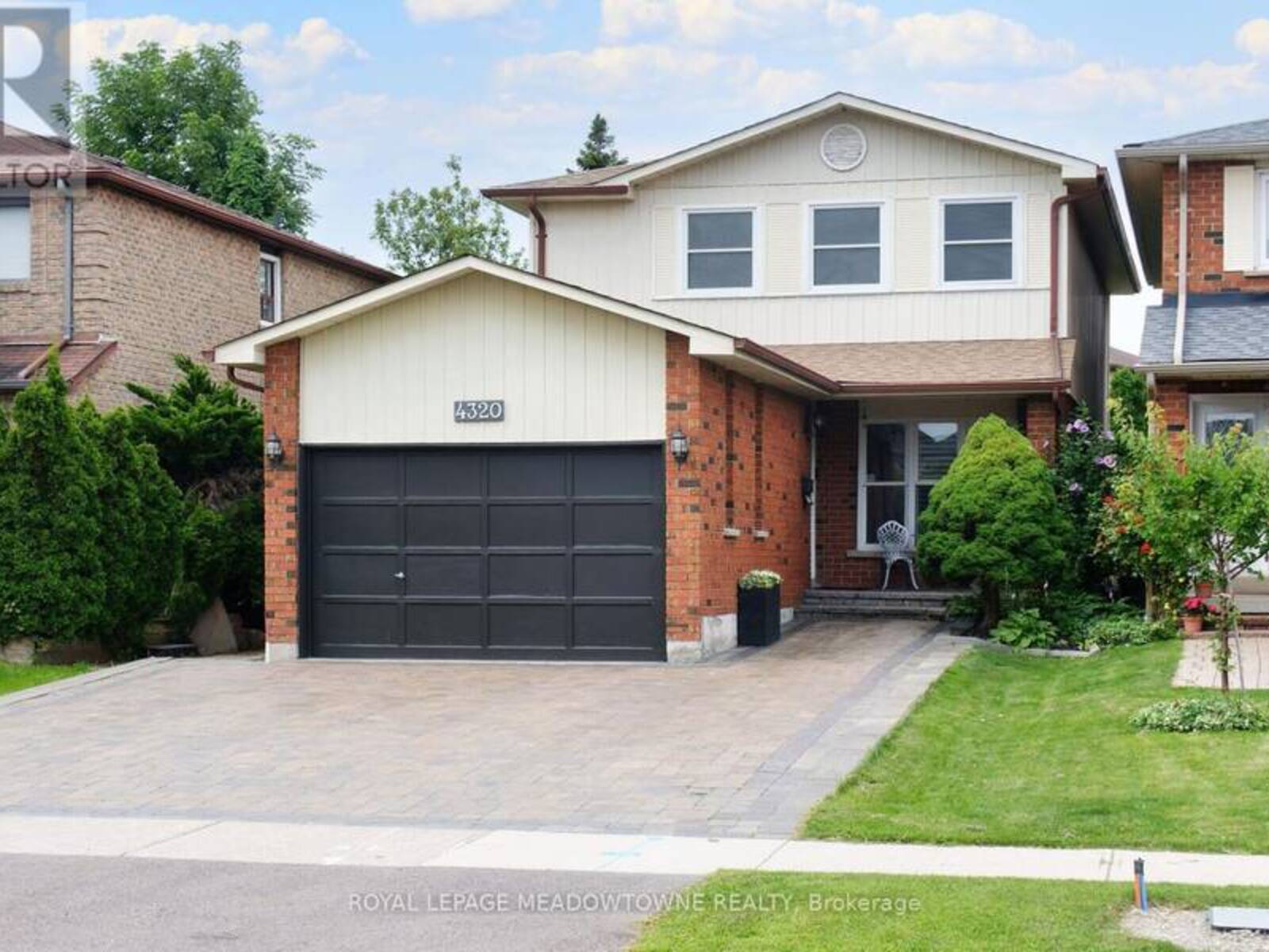 4320 SHELBY CRESCENT, Mississauga , Ontario L4W 3T3