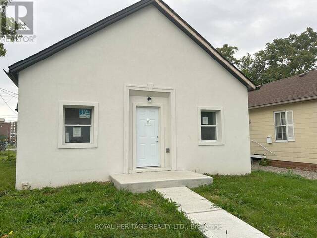 293 LOUIS AVENUE Windsor Ontario, N9A 1W1