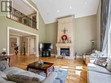 15 LAKE WOODS DRIVE | Whitchurch-Stouffville Ontario | Slide Image Nine