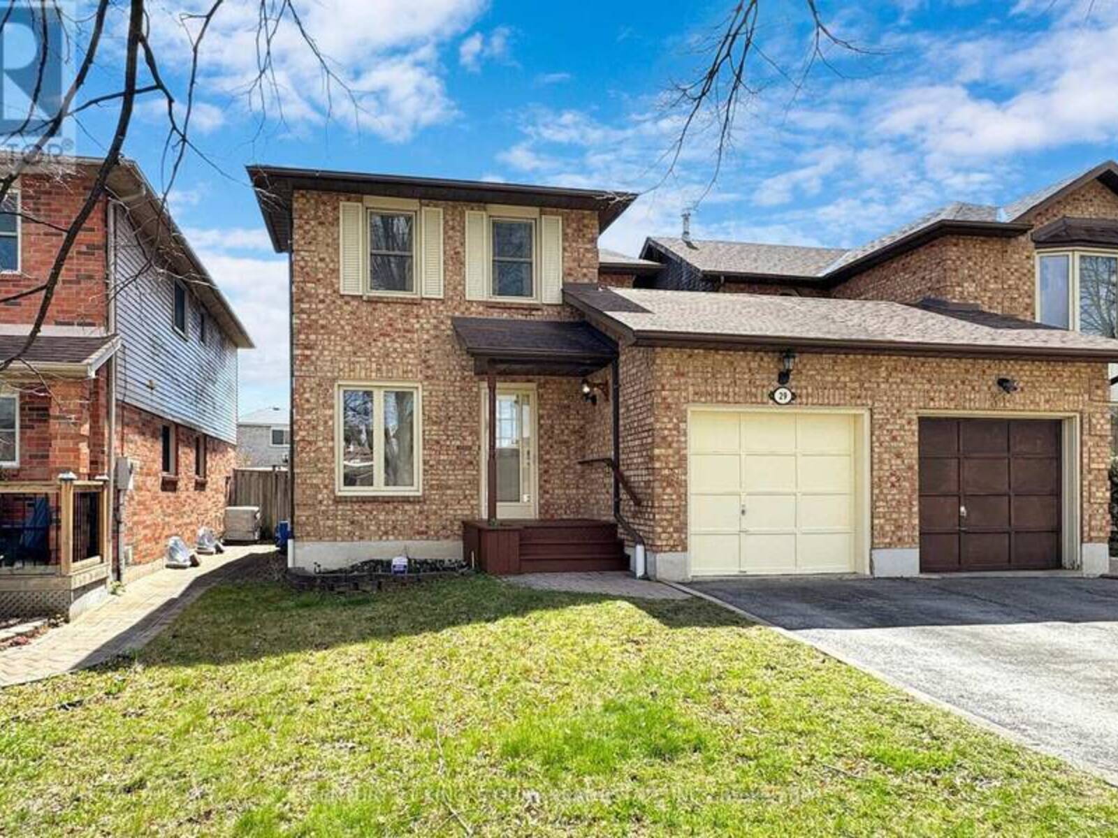 29 HEWITT CRESCENT, Ajax, Ontario L1S 7A5