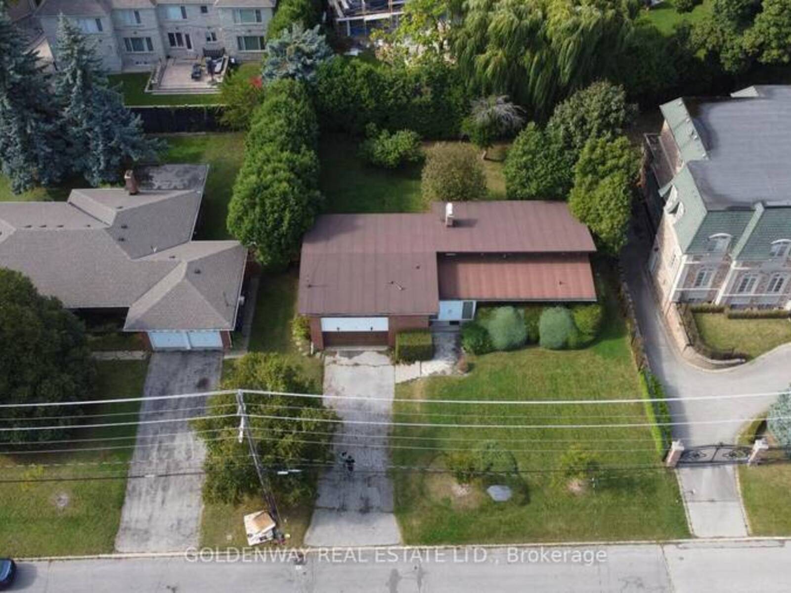 28 HARRISON ROAD, Toronto, Ontario M2L 1V4