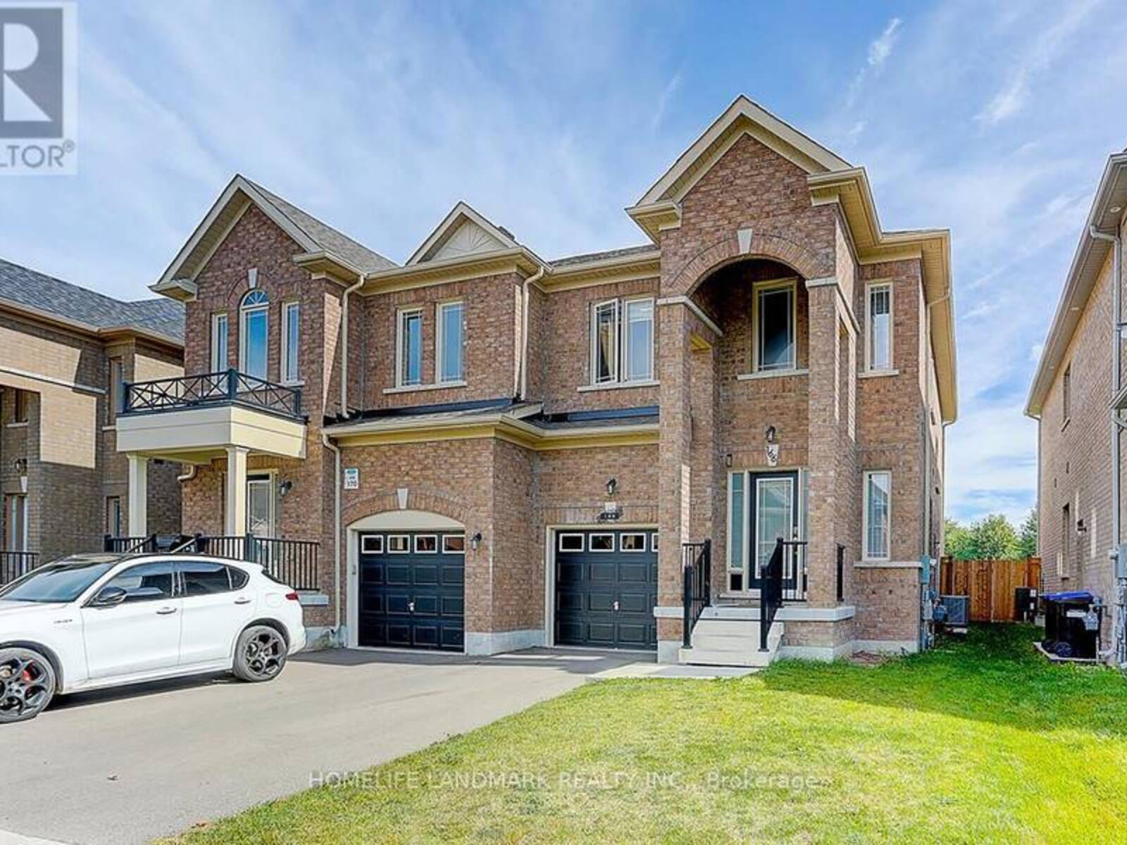 166 SUTHERLAND AVENUE, Bradford West Gwillimbury, Ontario L3Z 4H7