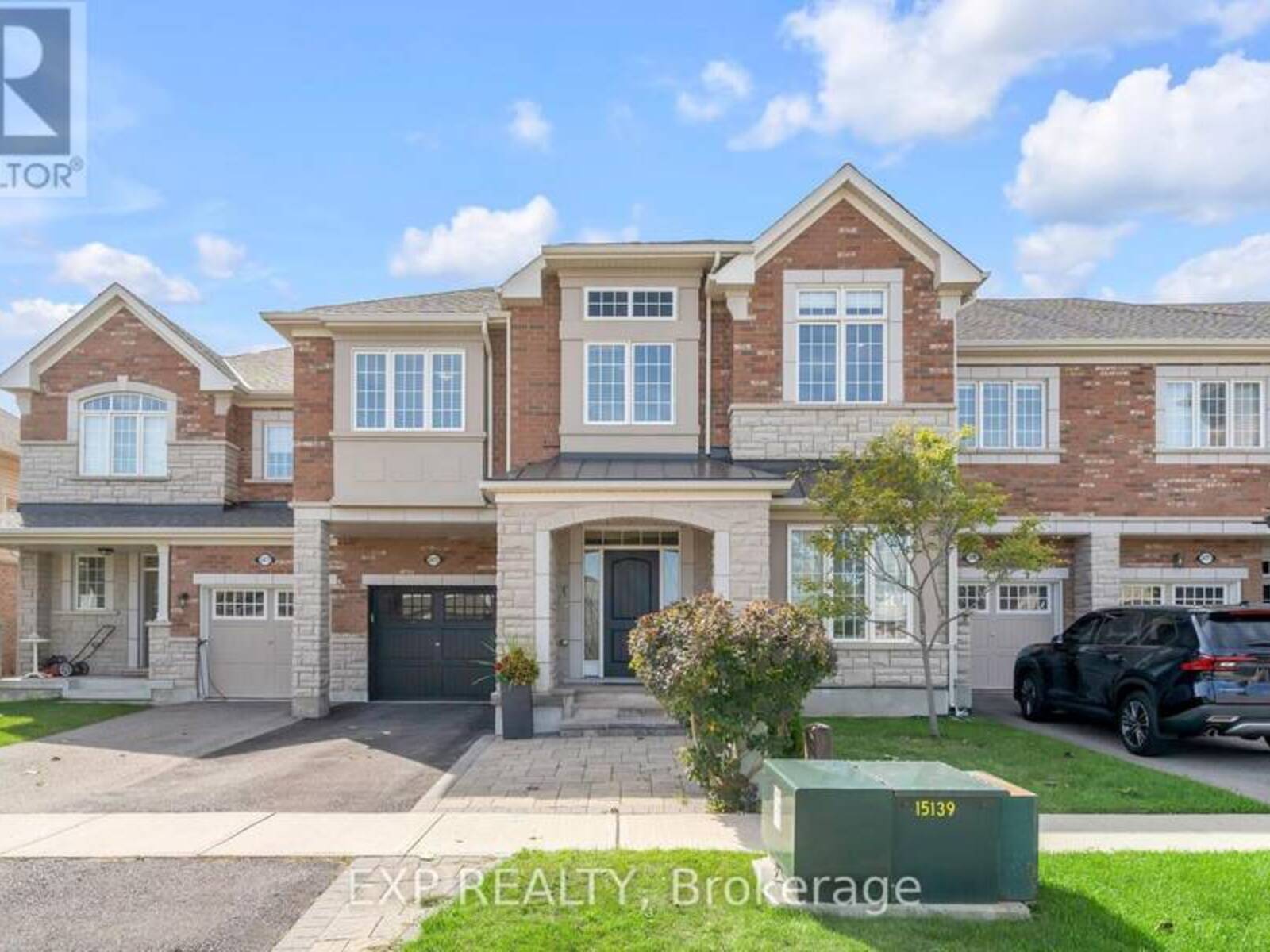 2473 ELDER LANE, Oakville, Ontario L6M 0L1