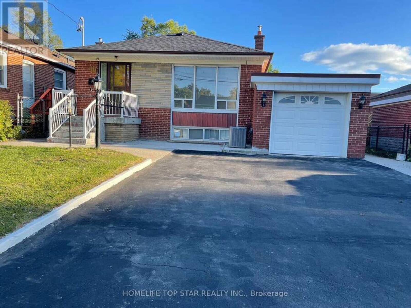 19 TREVERTON DRIVE, Toronto, Ontario M1K 3S5