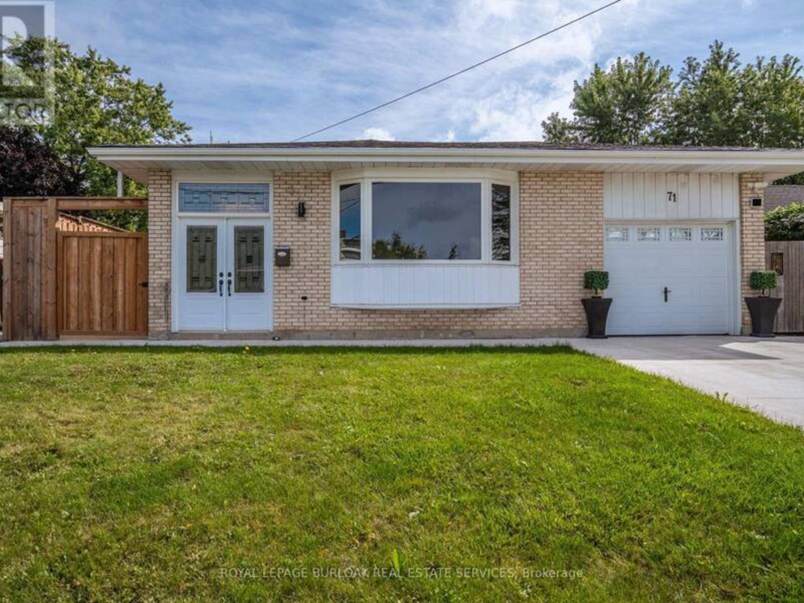 71 FIELDING CRESCENT, Hamilton, Ontario L8V 2P3