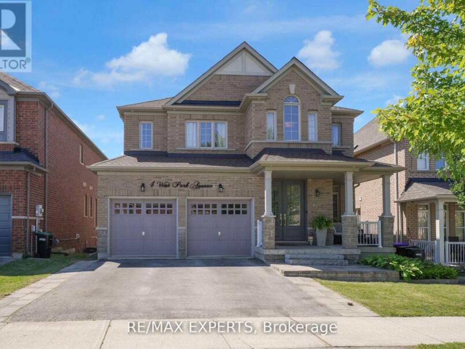 4 WEST PARK AVENUE, Bradford West Gwillimbury, Ontario L3Z 0A8