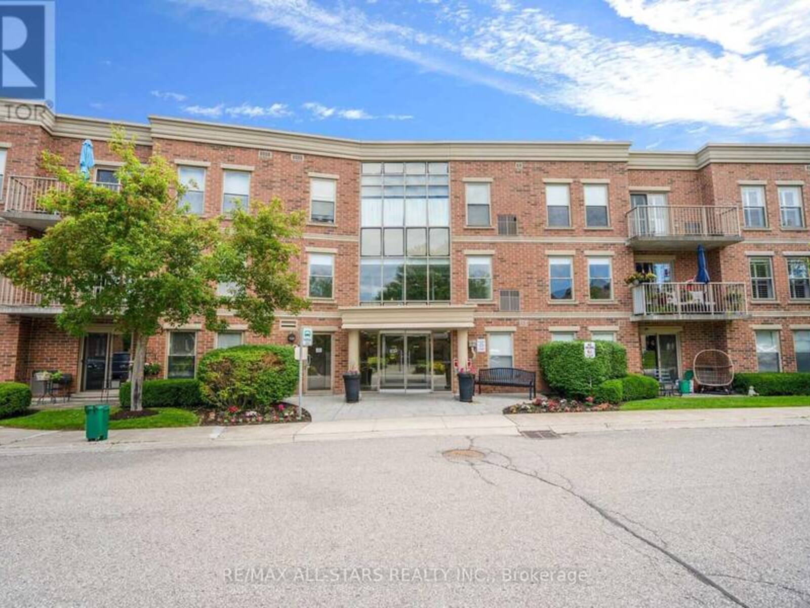 205 - 22 JAMES HILL COURT, Uxbridge, Ontario L9P 1Y6