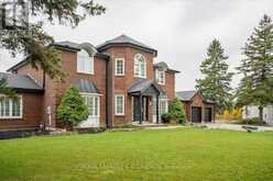 17 SLEEPY HOLLOW LANE | Whitchurch-Stouffville Ontario | Slide Image Two