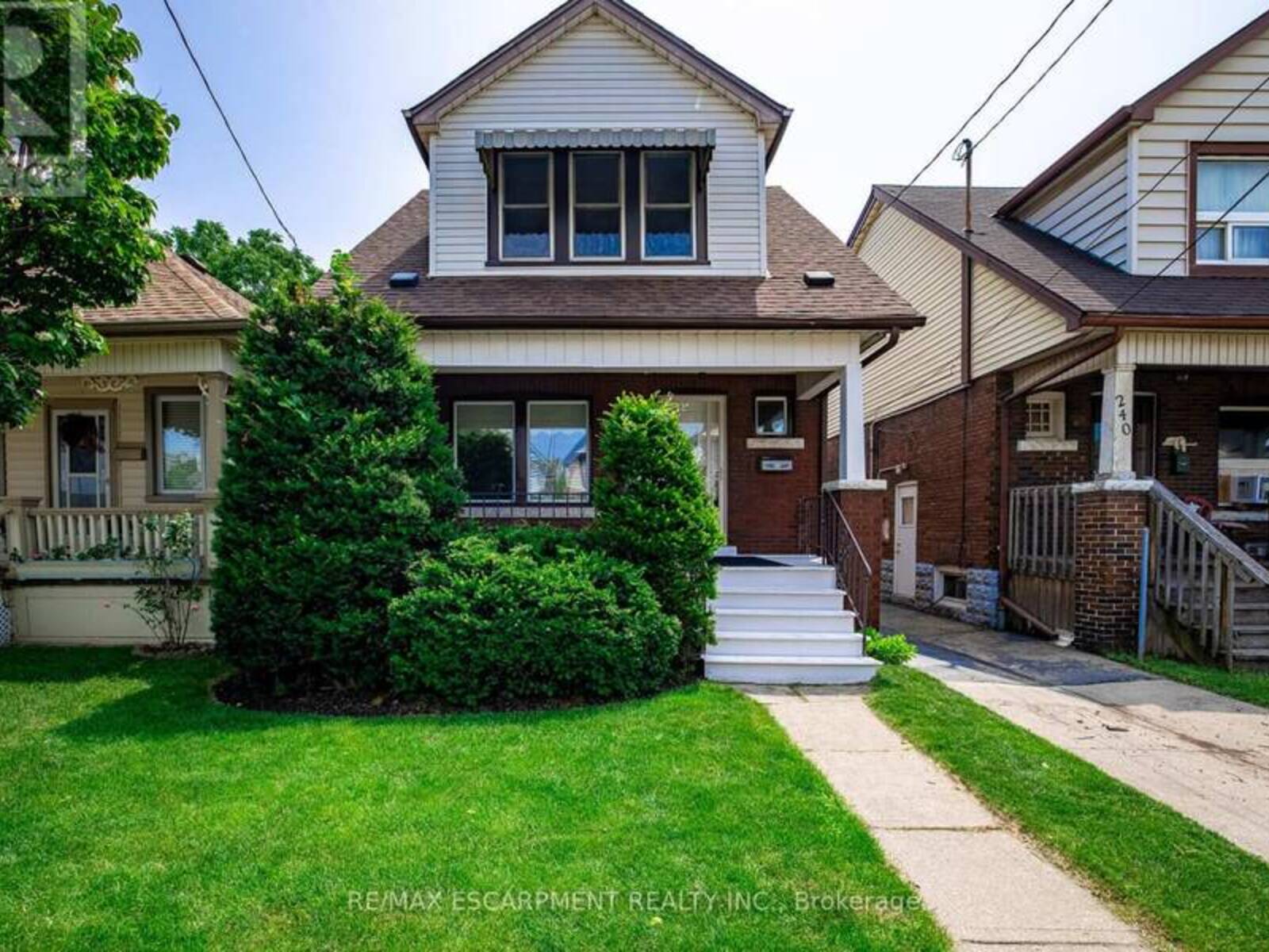 242 GLENDALE AVENUE N, Hamilton, Ontario L8L 7K3