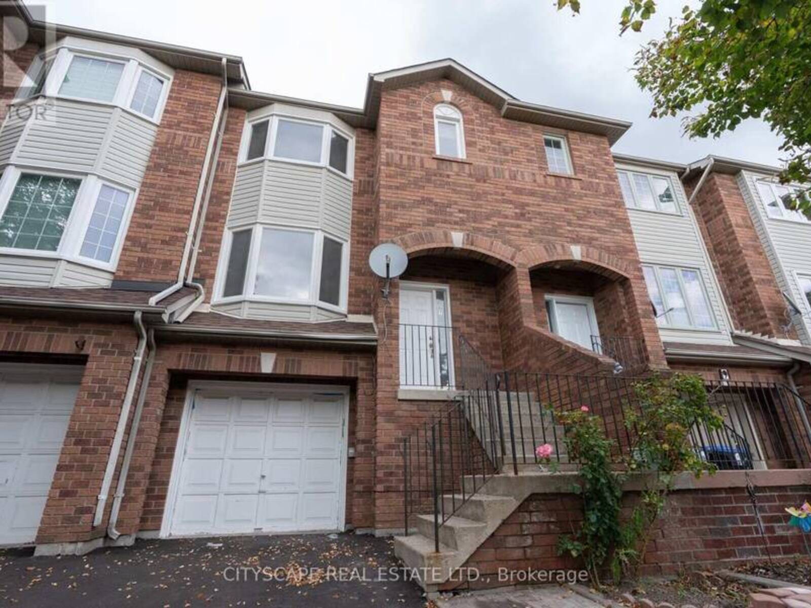 7 DINO COURT, Brampton, Ontario L6Y 4X6