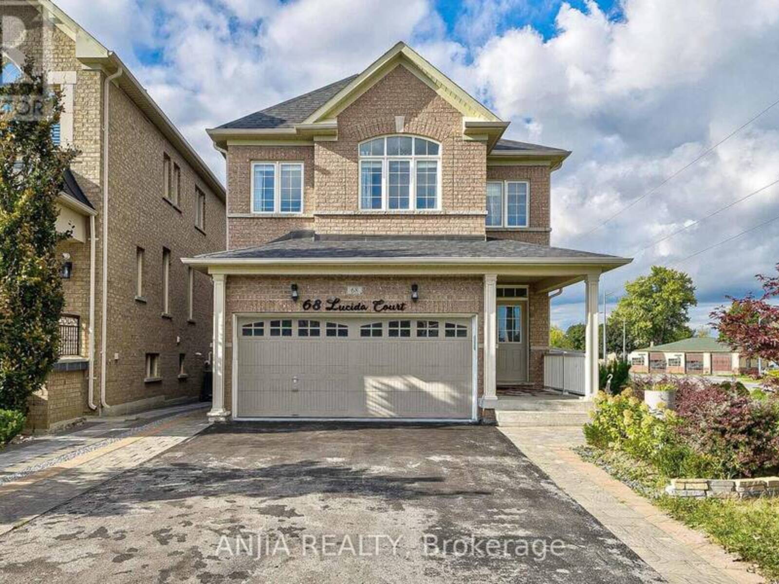 68 LUCIDA COURT, Whitchurch-Stouffville, Ontario L4A 1S1