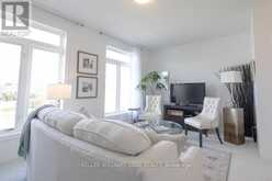 4173 PALERMO COMMON S | Burlington Ontario | Slide Image Eight