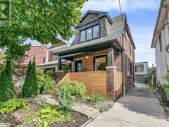 27 CHISHOLM AVENUE Toronto Ontario, M4C 4V1