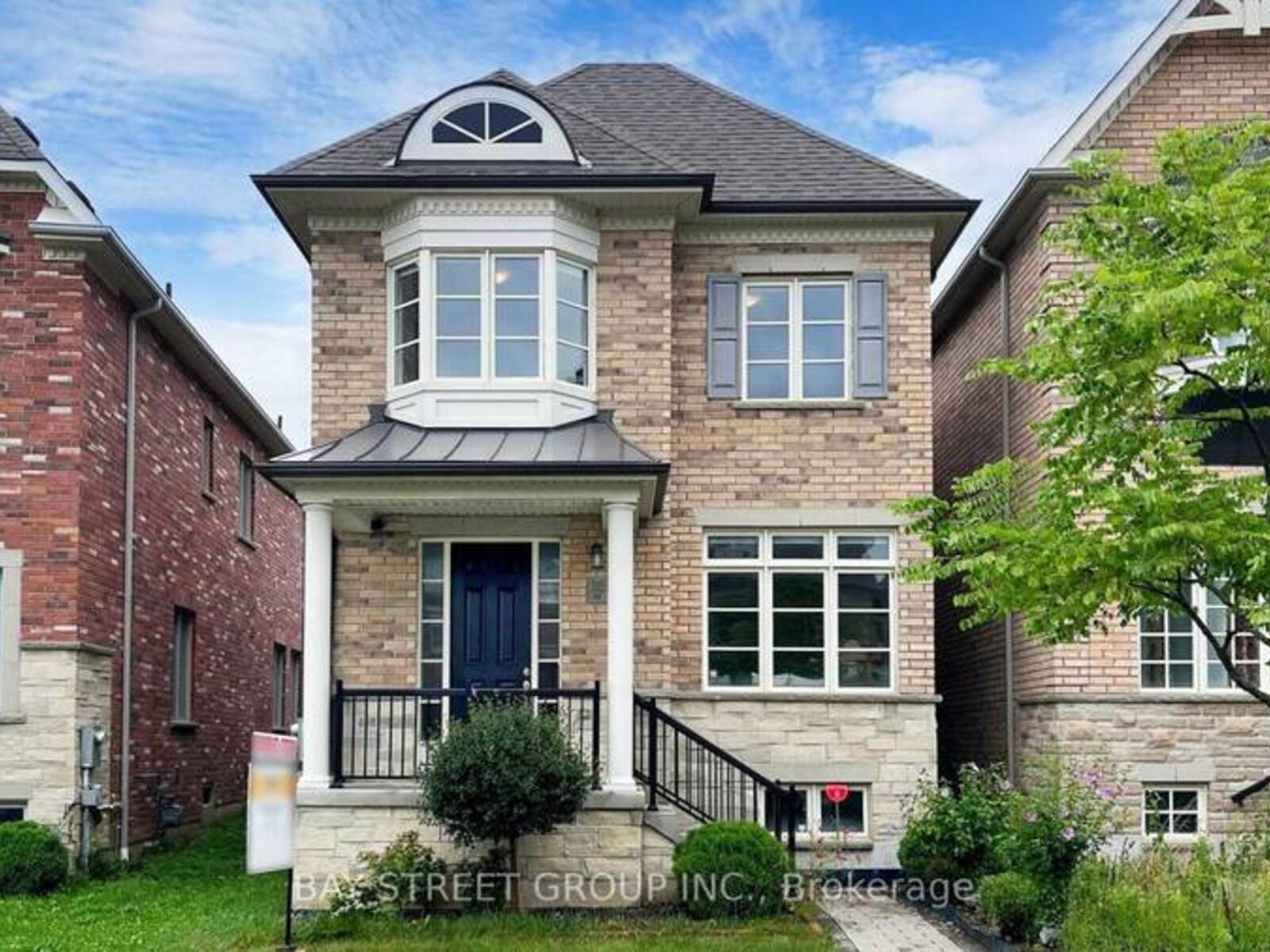 202 PARADELLE DRIVE, Richmond Hill, Ontario L4E 1E7