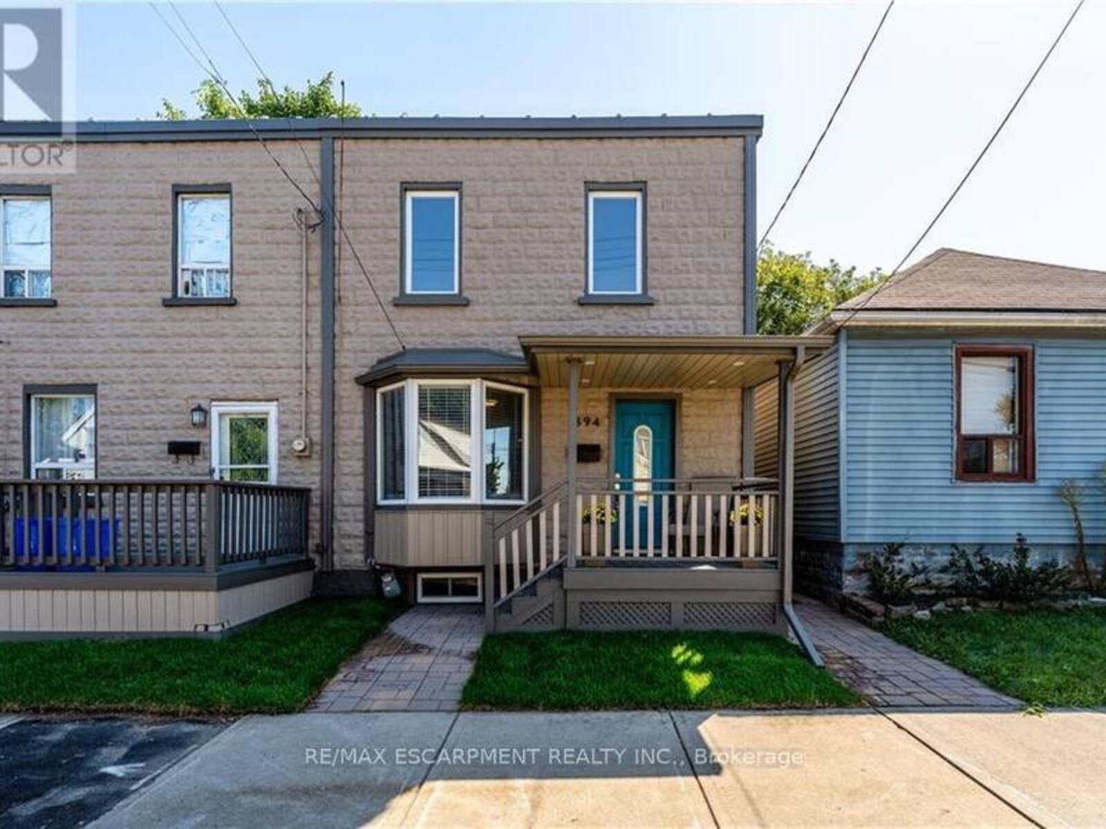 394 COPE STREET, Hamilton, Ontario L8H 5C3