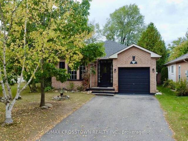 22 NICHOLSON DRIVE Barrie Ontario, L4N 8L7