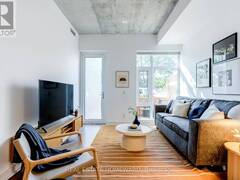 109 - 707 DOVERCOURT ROAD Toronto Ontario, M6H 2W7