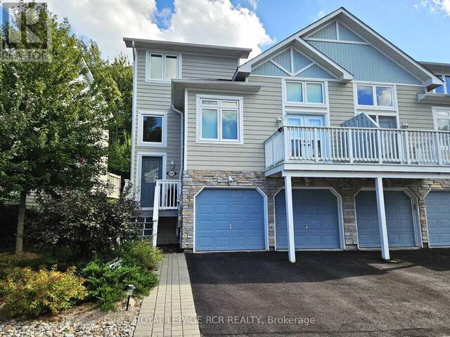 906 CREEKFRONT WAY Newmarket Ontario, L3Y 8T4