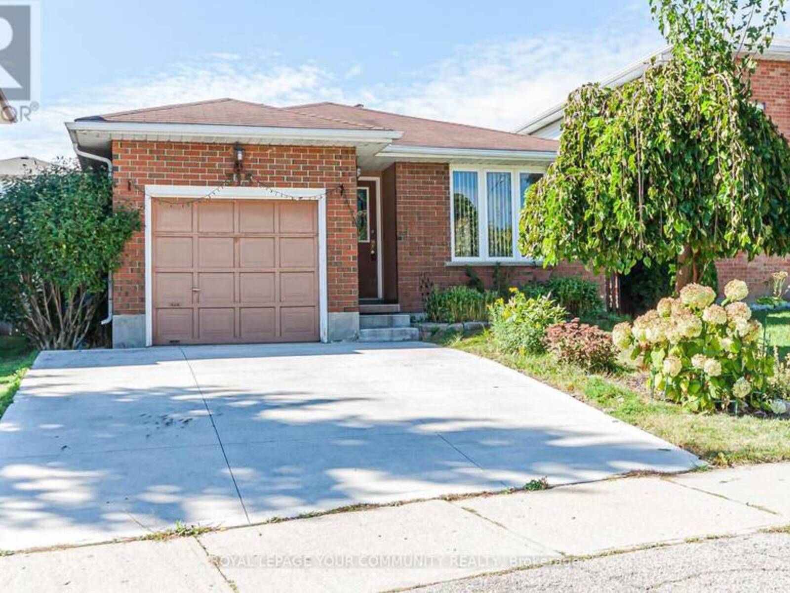 315 NEWBURY DRIVE, Kitchener, Ontario N2N 3A3