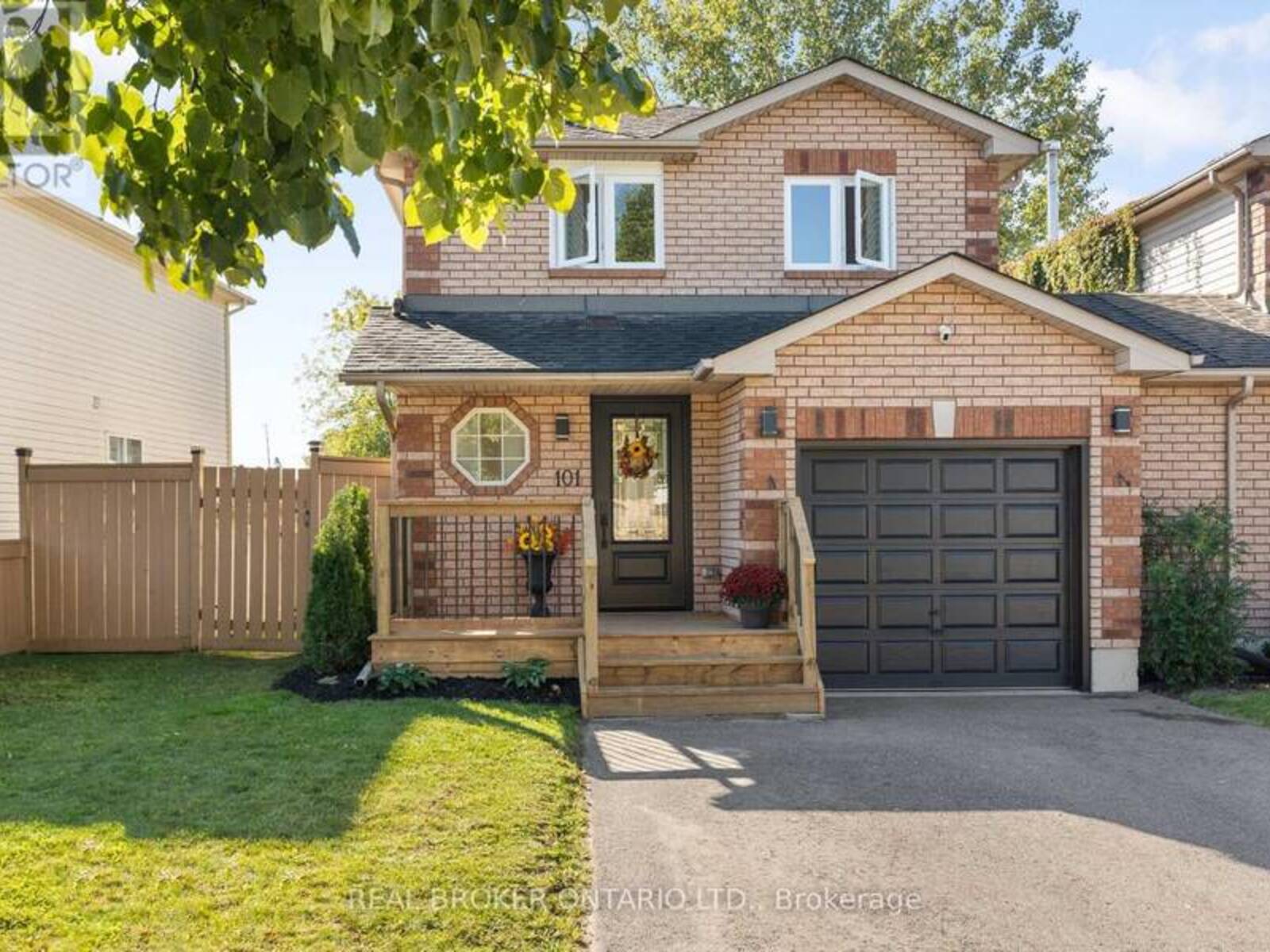 101 WESSENGER DRIVE S, Barrie , Ontario L4N 8P5