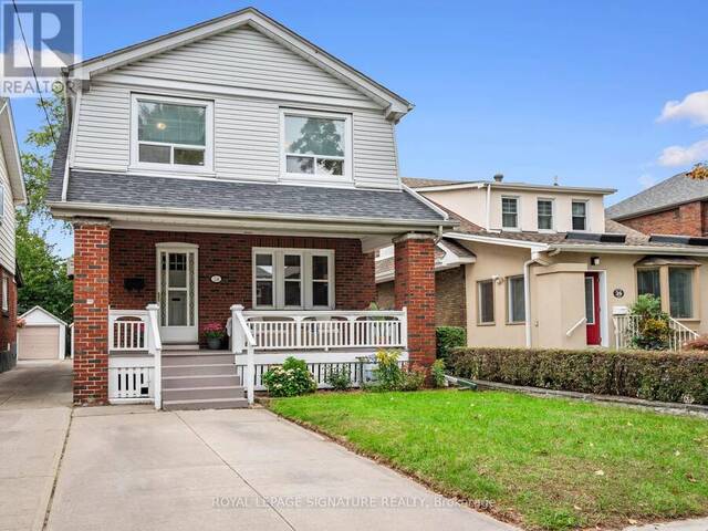 24 CHILTON ROAD Toronto Ontario, M4J 3C8