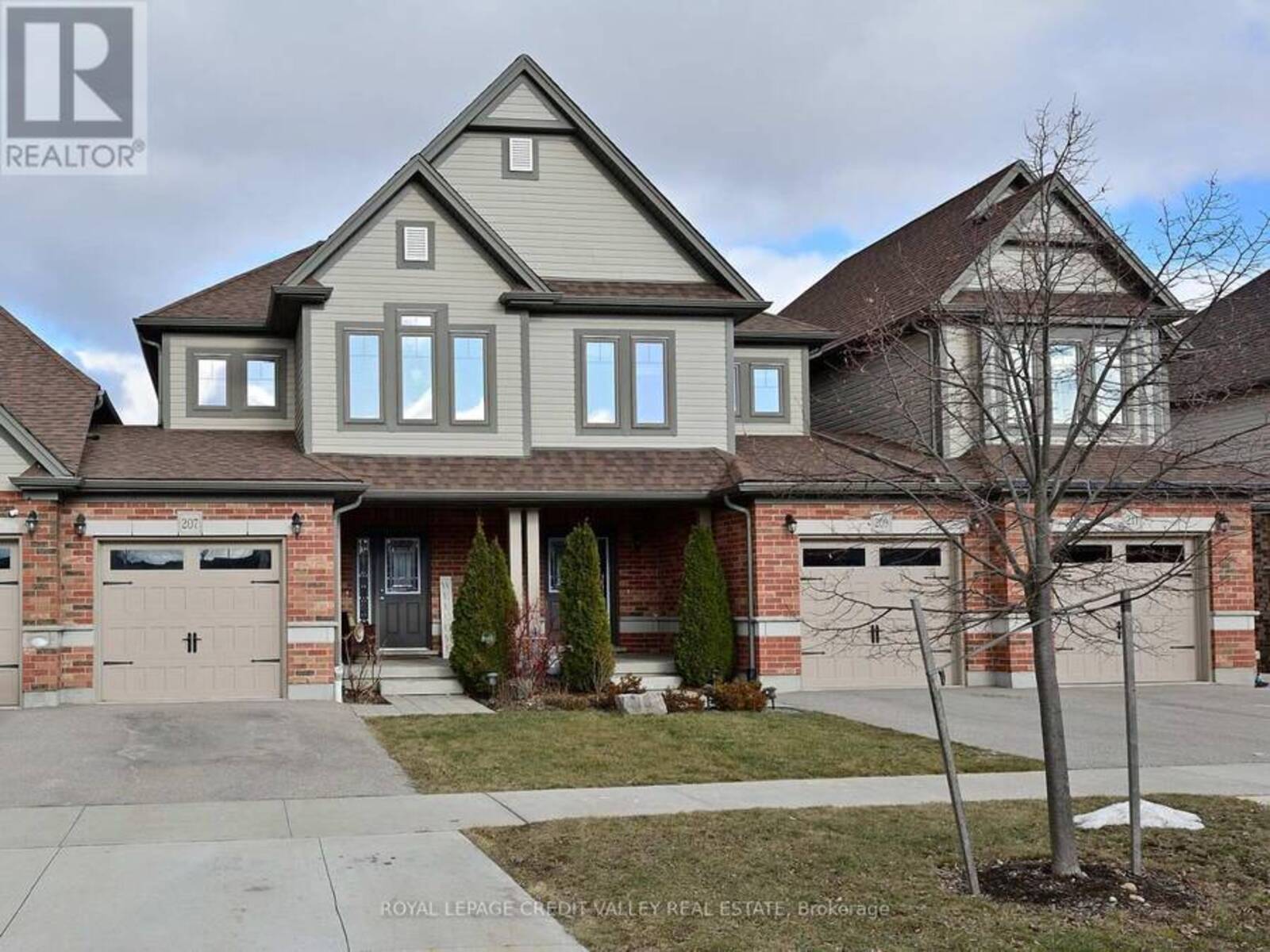 207 EDEN OAK TRAIL, Kitchener, Ontario N2A 0H6