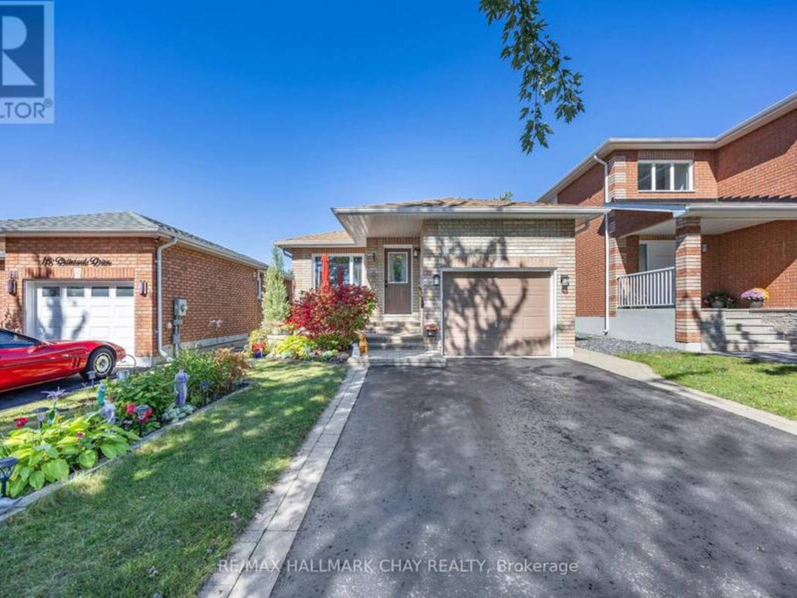 16 BUTTERNUT DRIVE, Barrie, Ontario L4N 0E2