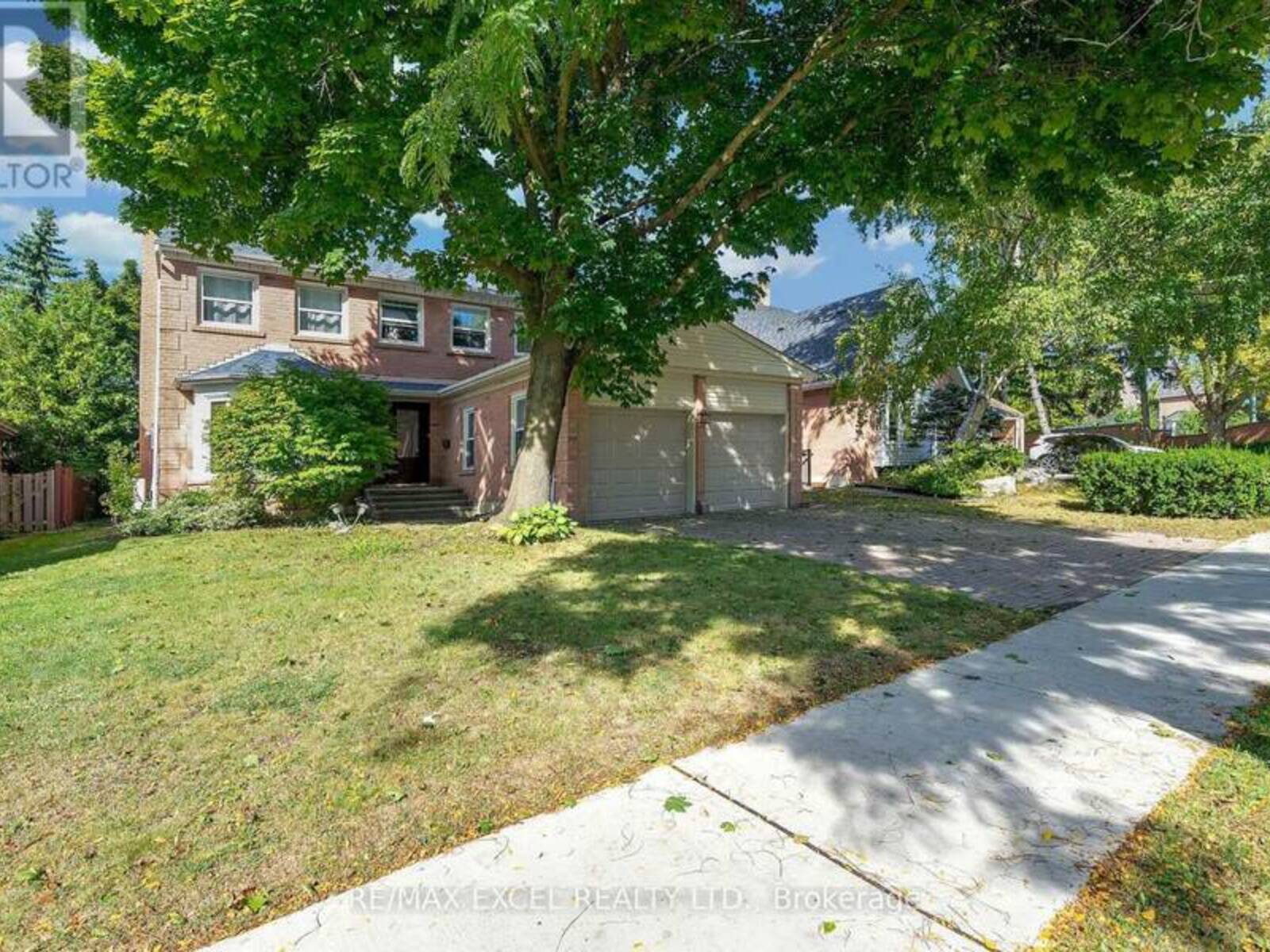 22 THE BRIDLE TRAIL, Markham , Ontario L3R 4E9