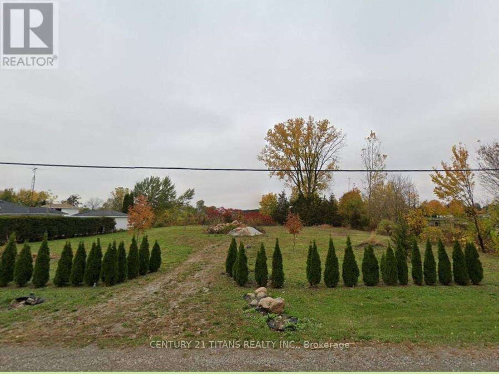 927 MCNAUGHTON AVENUE, Chatham-Kent, Ontario N7L 0E3