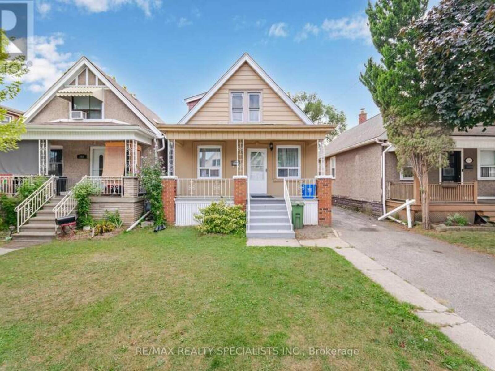 200 PALING AVENUE, Hamilton, Ontario L8H 5J7