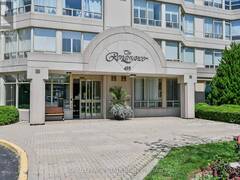 302 - 495 #8 HIGHWAY Hamilton Ontario, L8G 5E1