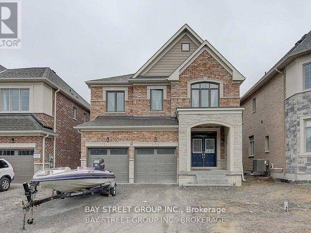 7 YARROW LANE East Gwillimbury Ontario, L9N 0T4