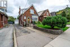 305 WEXFORD AVENUE S | Hamilton Ontario | Slide Image Two